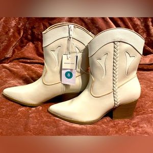 Ivory Cowboy Boots